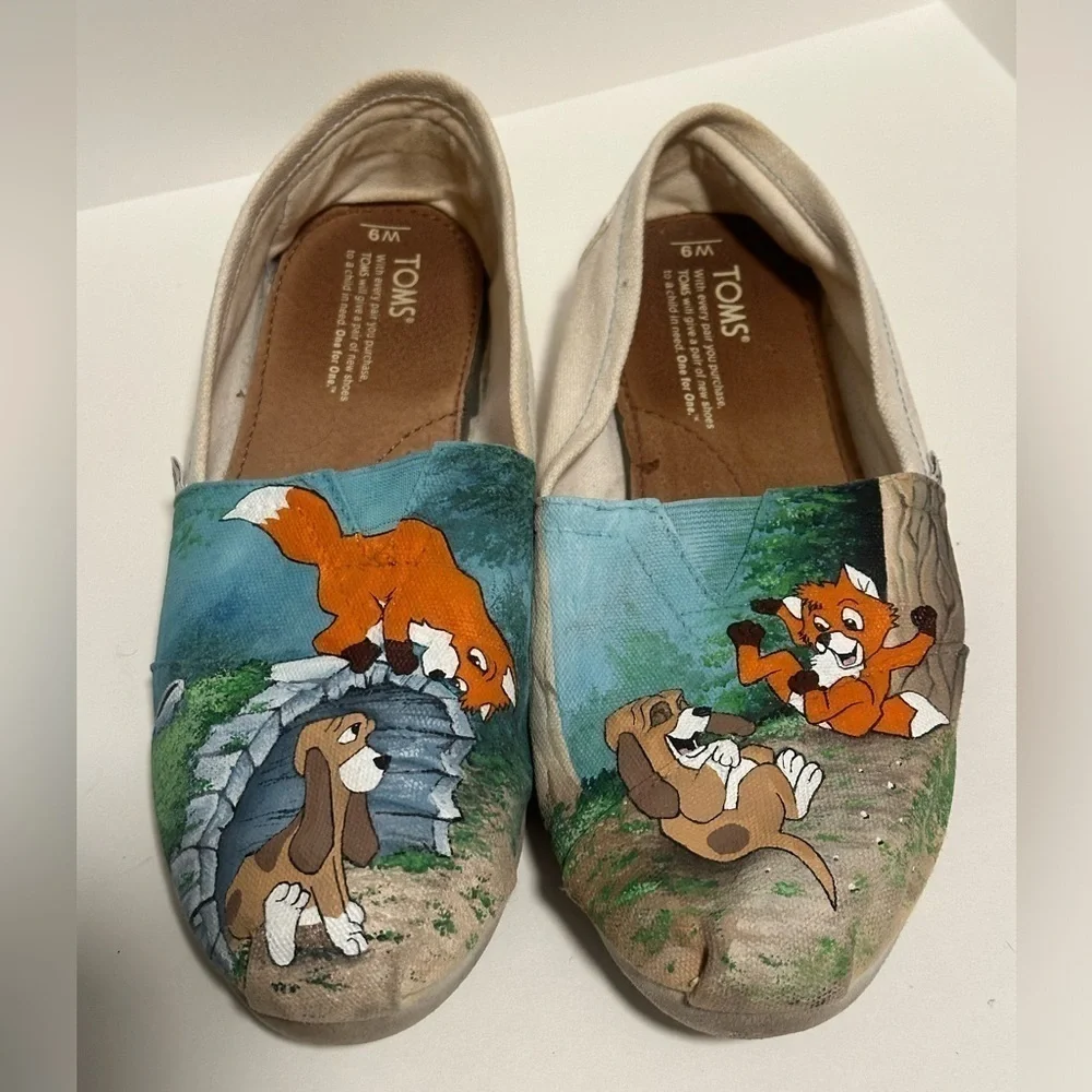 Tom’s Custom Painted Fox and the Hound Shoes